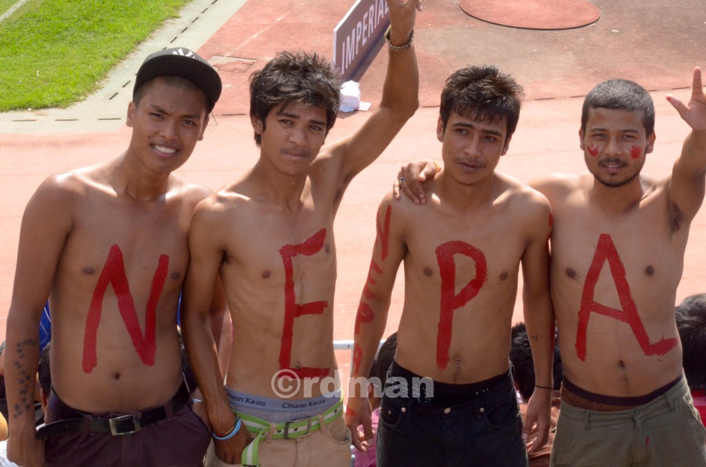 N E P A L paints crazy fans SAFF