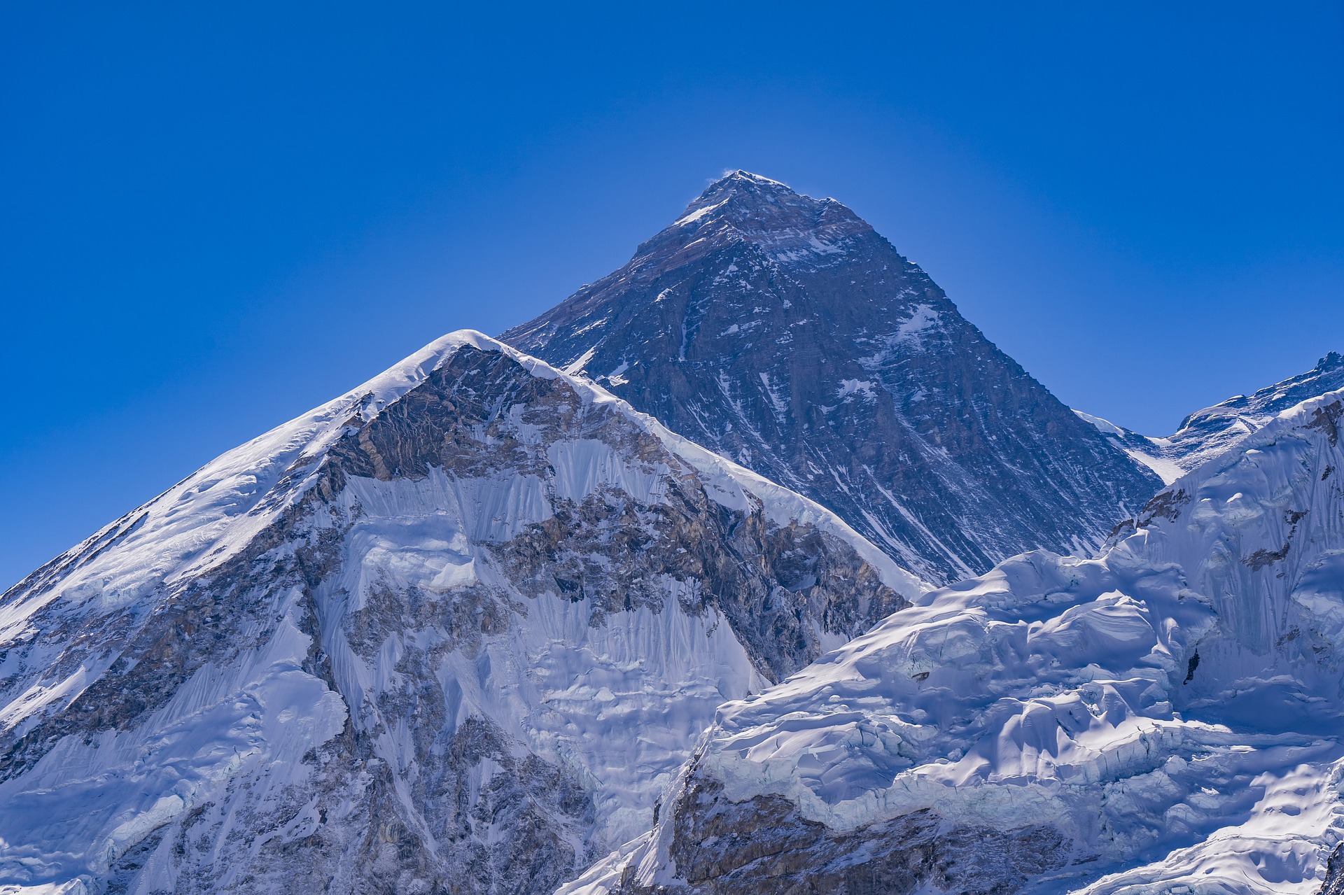 Вершина Гималаев Эверест