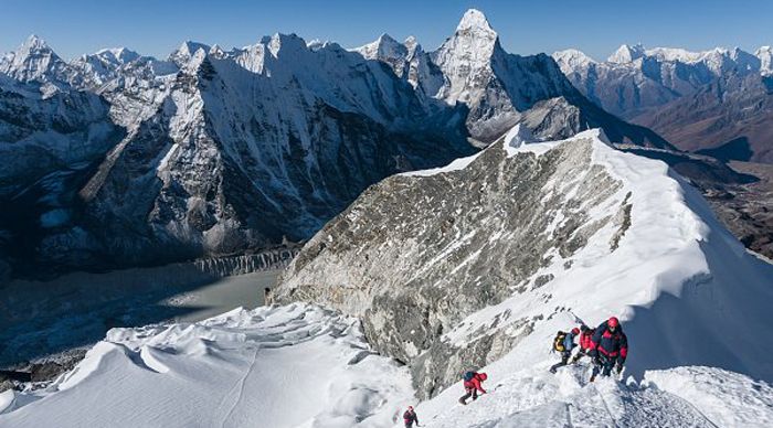 The Sherpas: What they do is remarkable, and the most dangerous job in ...