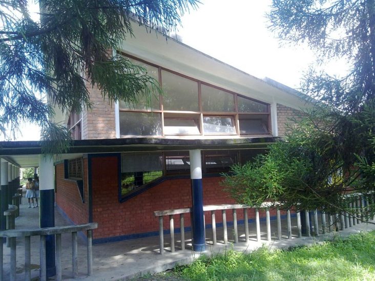 Classroom building surrounded by trees at Laboratory School.
