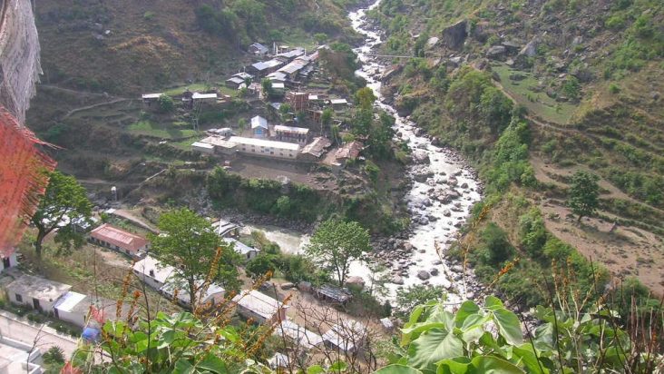 Buildings beside the river at Syaphru in Rasuwa.