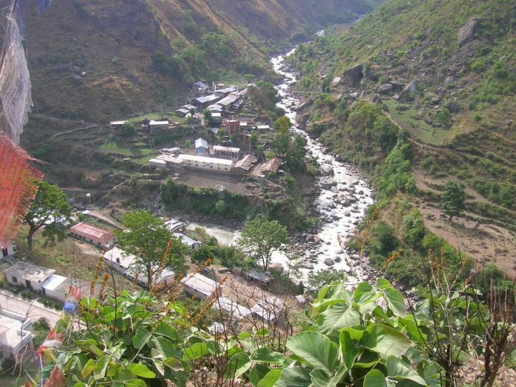 Buildings beside the river at Syaphru in Rasuwa.