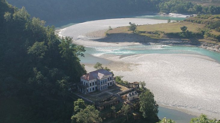 Rani Mahal palace beside a bend in the Kali Gandaki river.