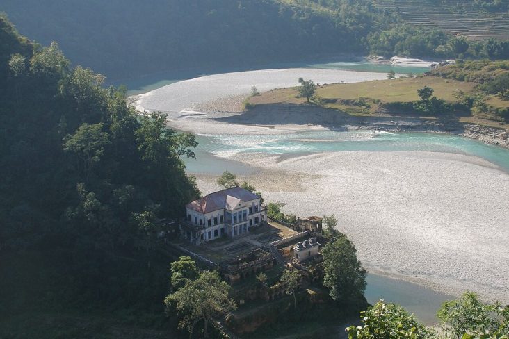 Rani Mahal palace beside a bend in the Kali Gandaki river.